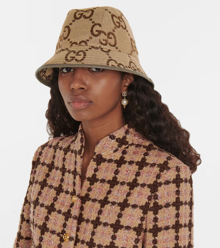 GUCCI JUMBO GG CANVAS BUCKET HAT