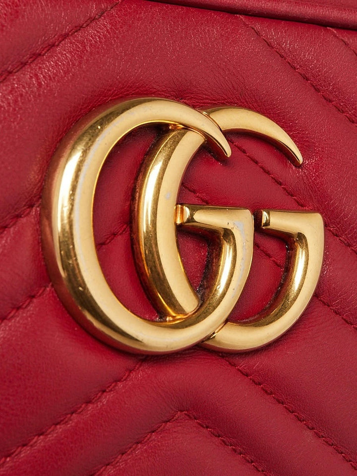GUCCI GG MARMONT SMALL MATELASSÉ CALFSKIN LEATHER CAMERA BAG