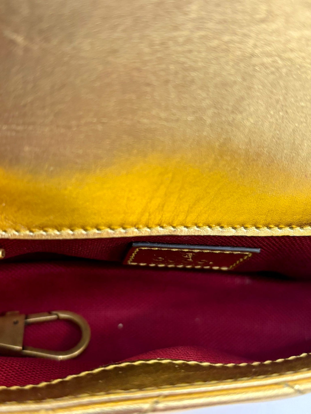 GUCCI METALLIC CALFSKIN GG MARMONT SUPER MINI CROSSBODY BAG