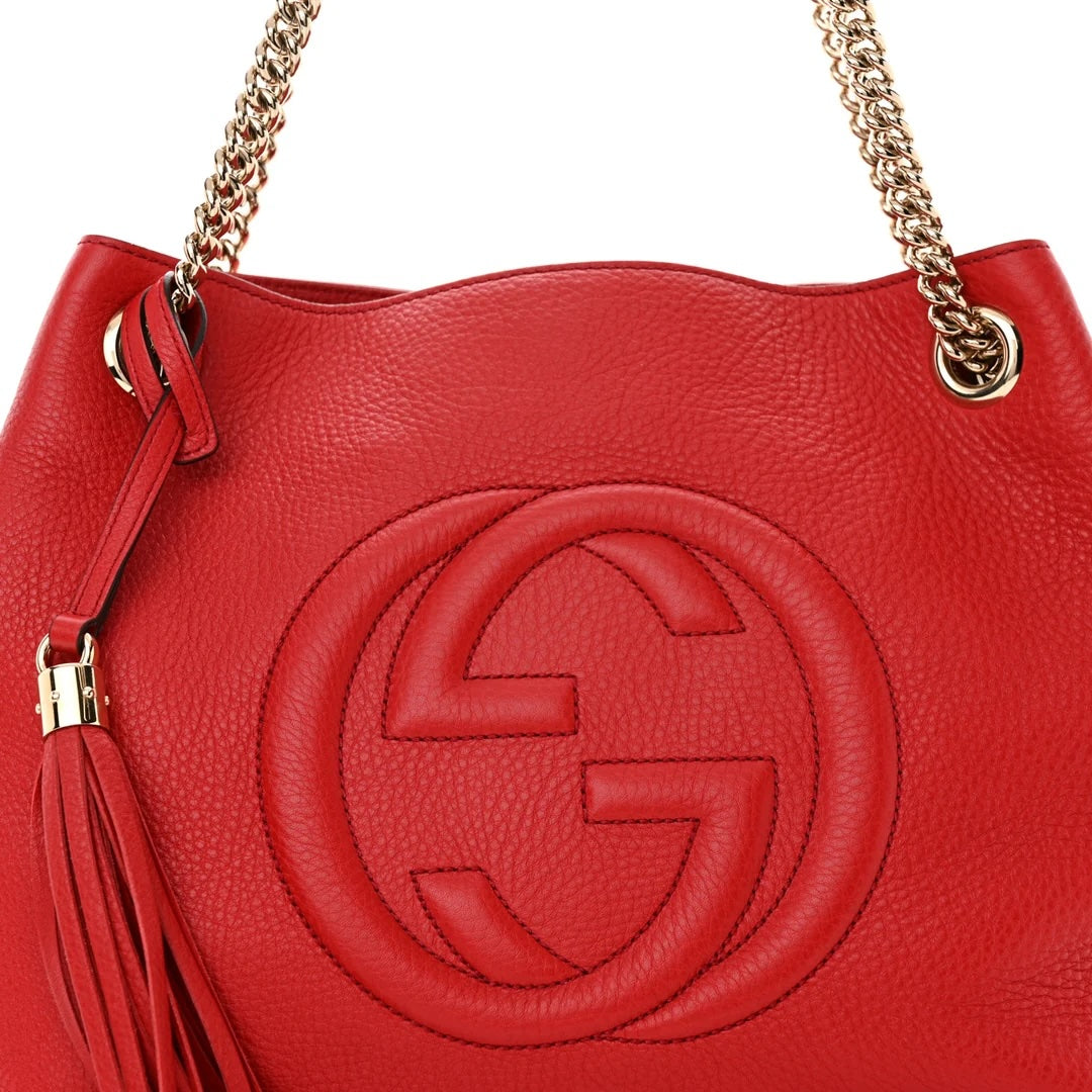 GUCCI PEBBLED CALFSKIN MEDIUM SOHO TASSEL CHAIN BAG