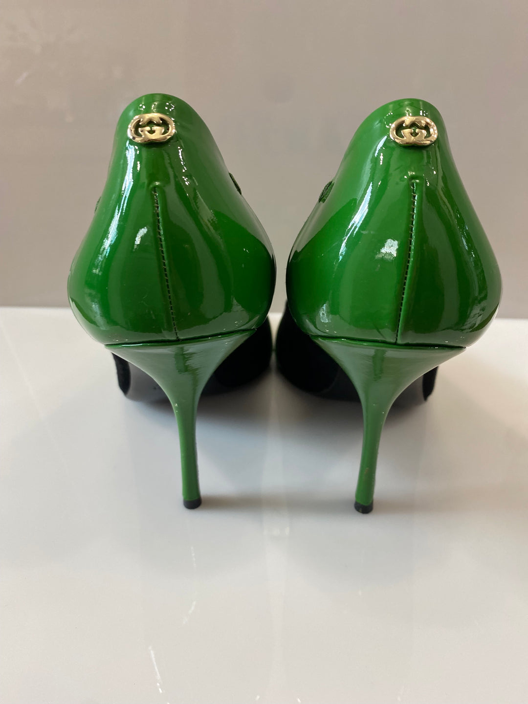 GUCCI PATENT LEATHER PEEP TOE PUMPS