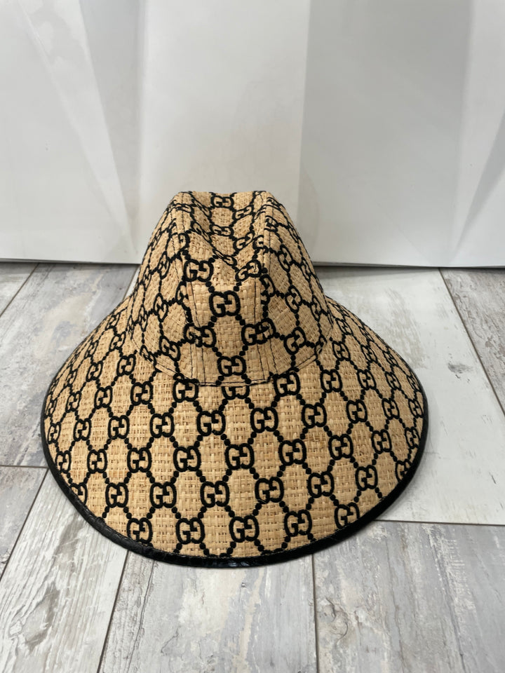 GUCCI RAFFIA ELAPHE GG MONOGRAM EMBROIDERED WIDE BRIM HAT