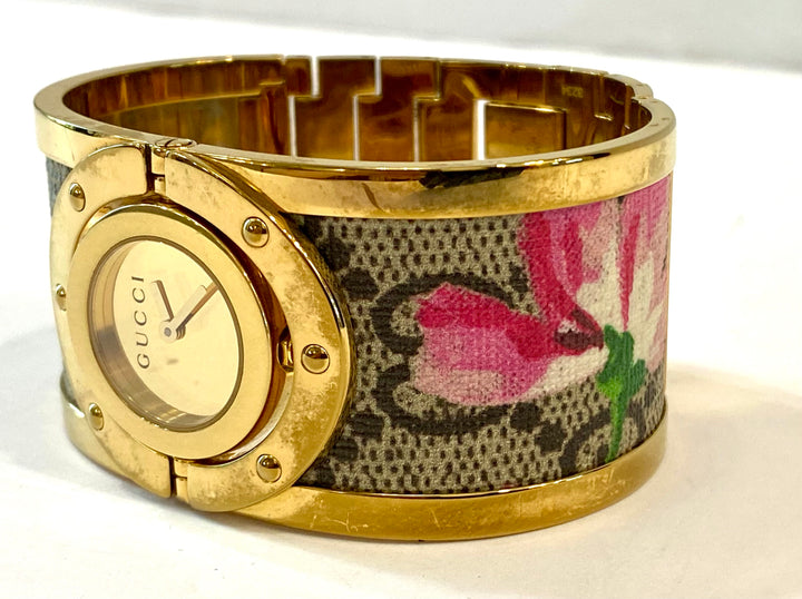 GUCCI TWIRL GG SUPREME BLOOMS STAINLESS STEEL QUARTZ WATCH