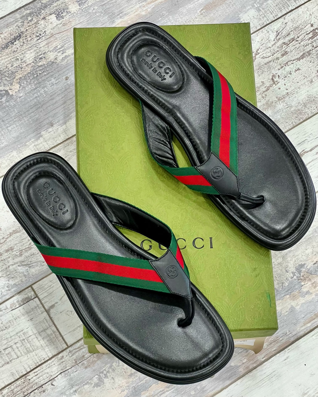 GUCCI WEB LEATHER THONG MEN&