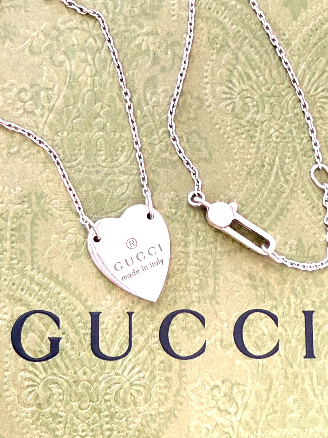 GUCCI 925 STERLING SILVER TRADEMARK HEART NECKLACE