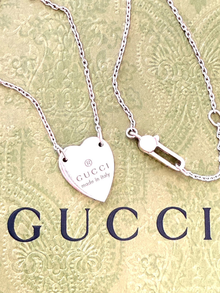 GUCCI 925 STERLING SILVER TRADEMARK HEART NECKLACE