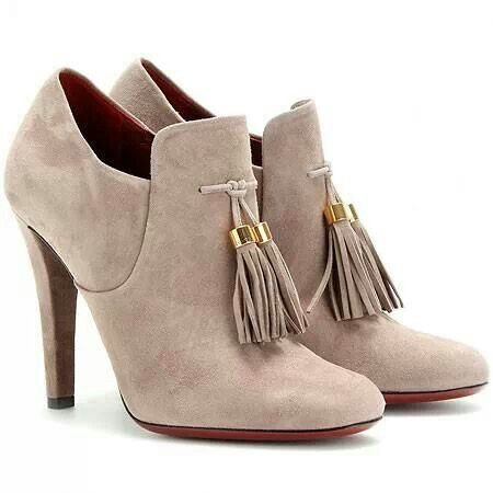 GUCCI MISCHA TASSEL SUEDE ANKLE BOOTS