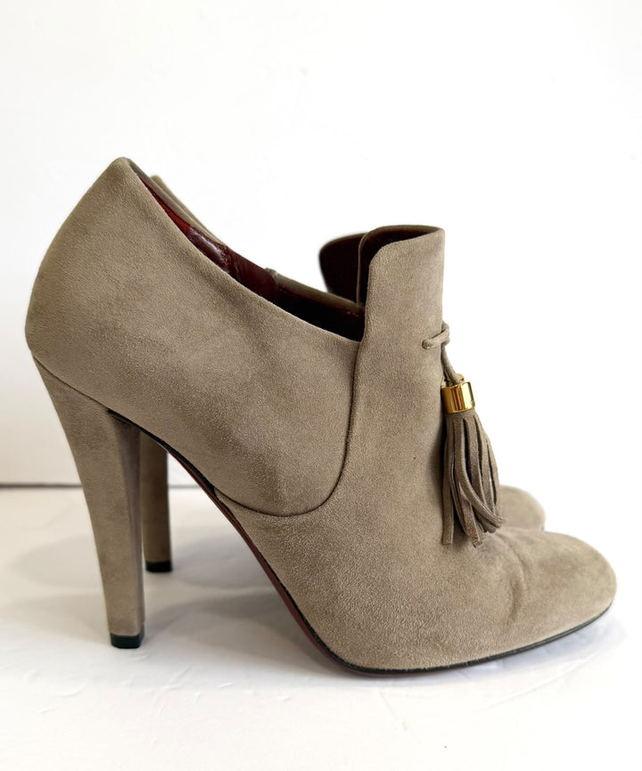 GUCCI MISCHA TASSEL SUEDE ANKLE BOOTS