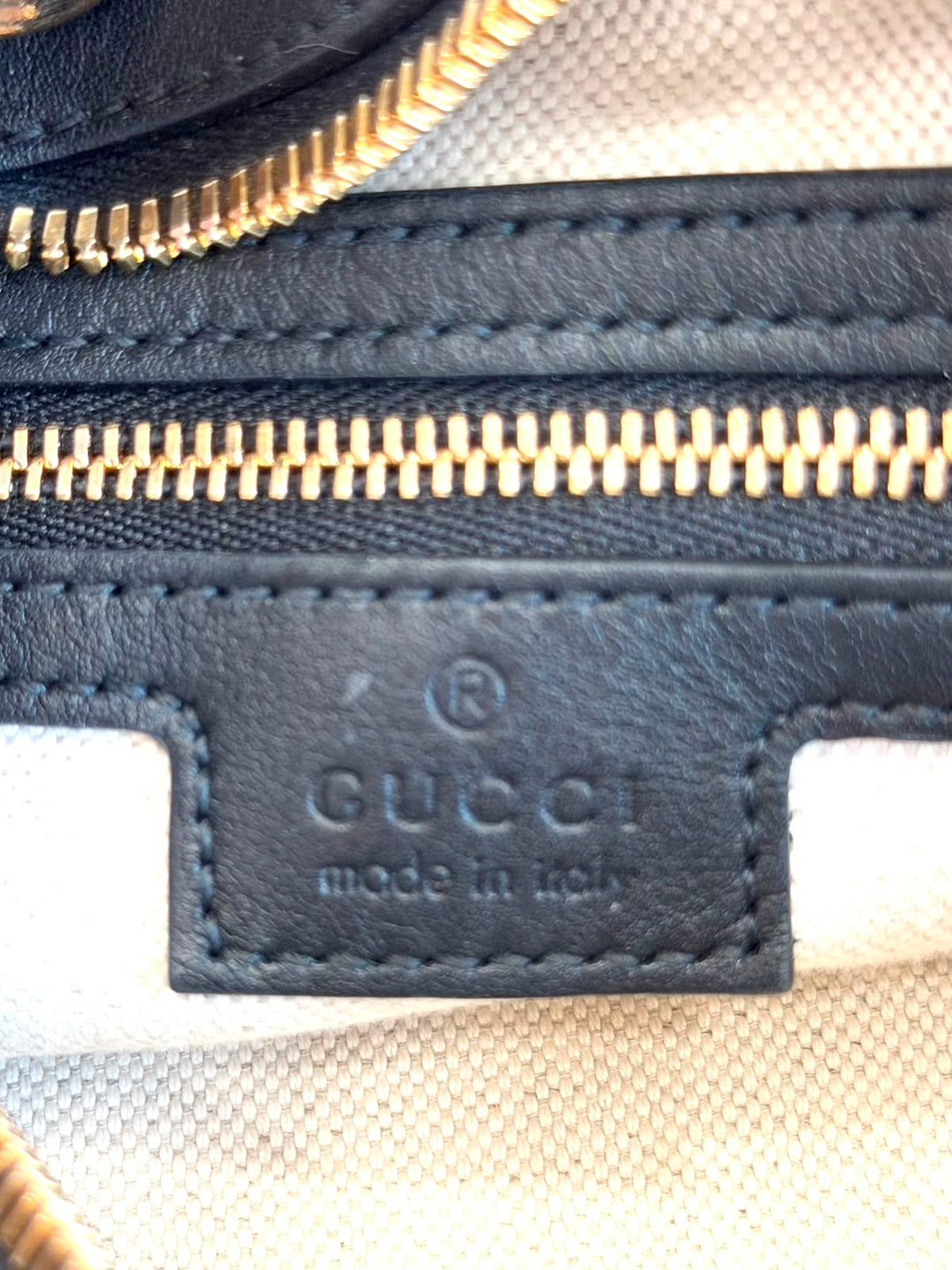 GUCCI ATTACHÉ SMALL CALFSKIN LEATHER SHOULDER BAG