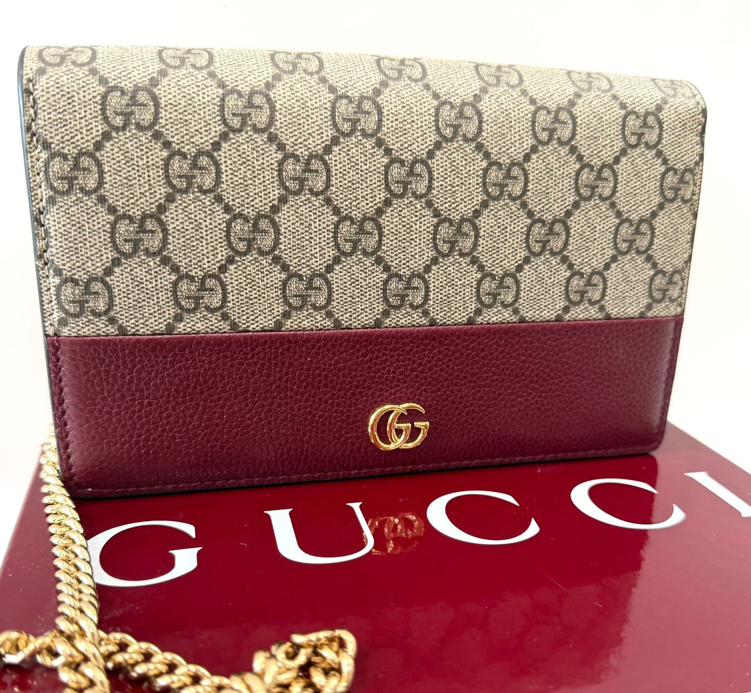 GUCCI BI-COLOR GG MARMONT WALLET ON CHAIN