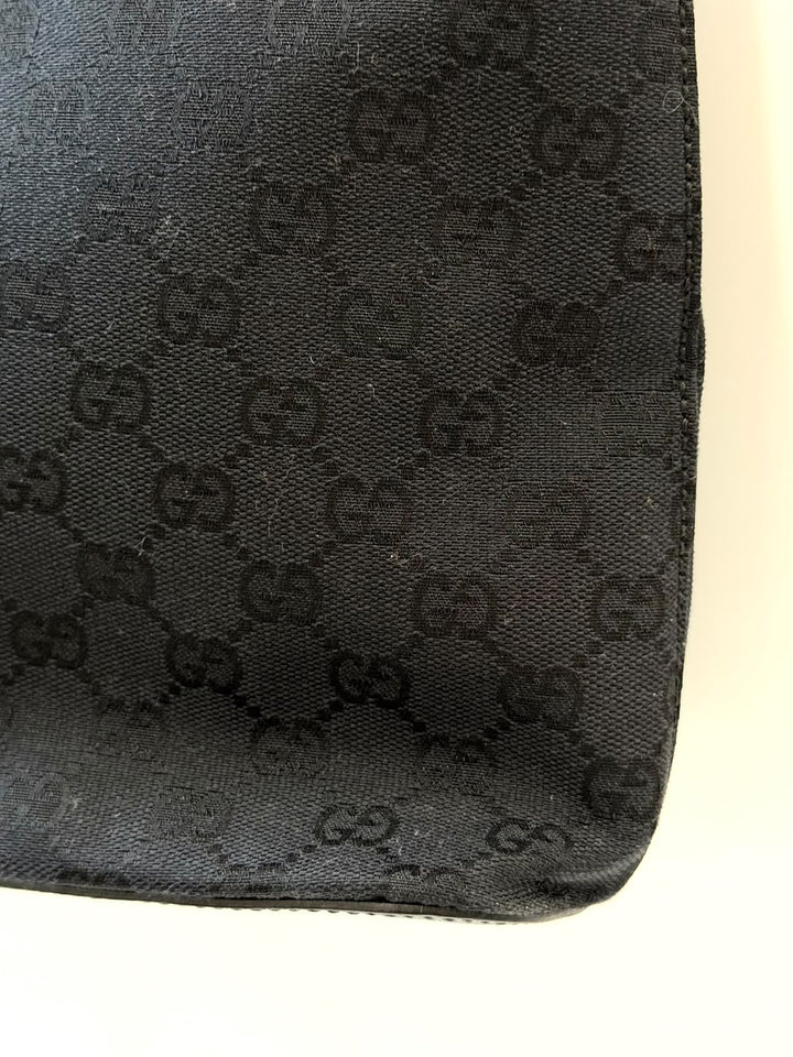 GUCCI GG CANVAS VINTAGE SHOULDER BAG