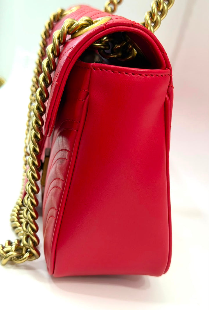 GUCCI GG MARMONT MATELASSÉ QUILTED CALFSKIN MEDIUM SHOULDER BAG