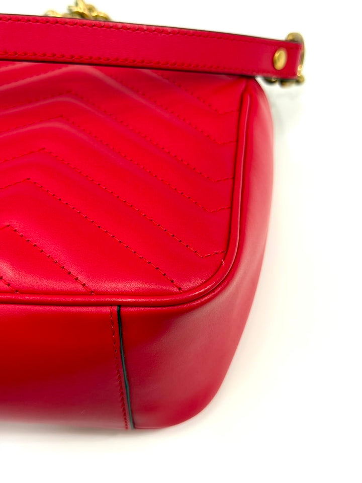 GUCCI GG MARMONT MATELASSÉ QUILTED CALFSKIN MEDIUM SHOULDER BAG