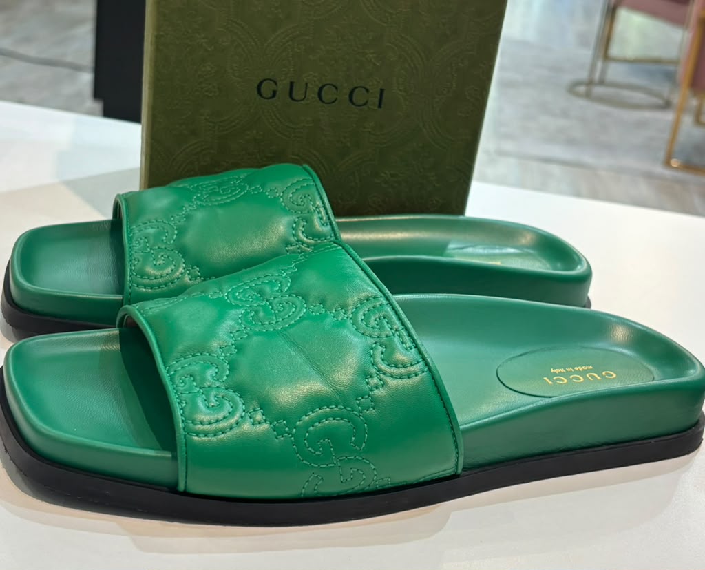 GUCCI GG MATELASSÉ LEATHER SLIDE MULES