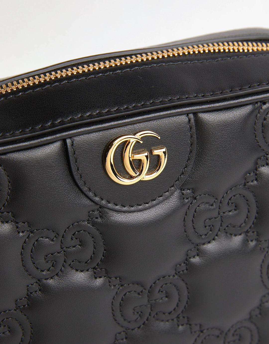 GUCCI GG MATELASSÉ CALFSKIN LEATHER SMALL CAMERA CROSSBODY BAG