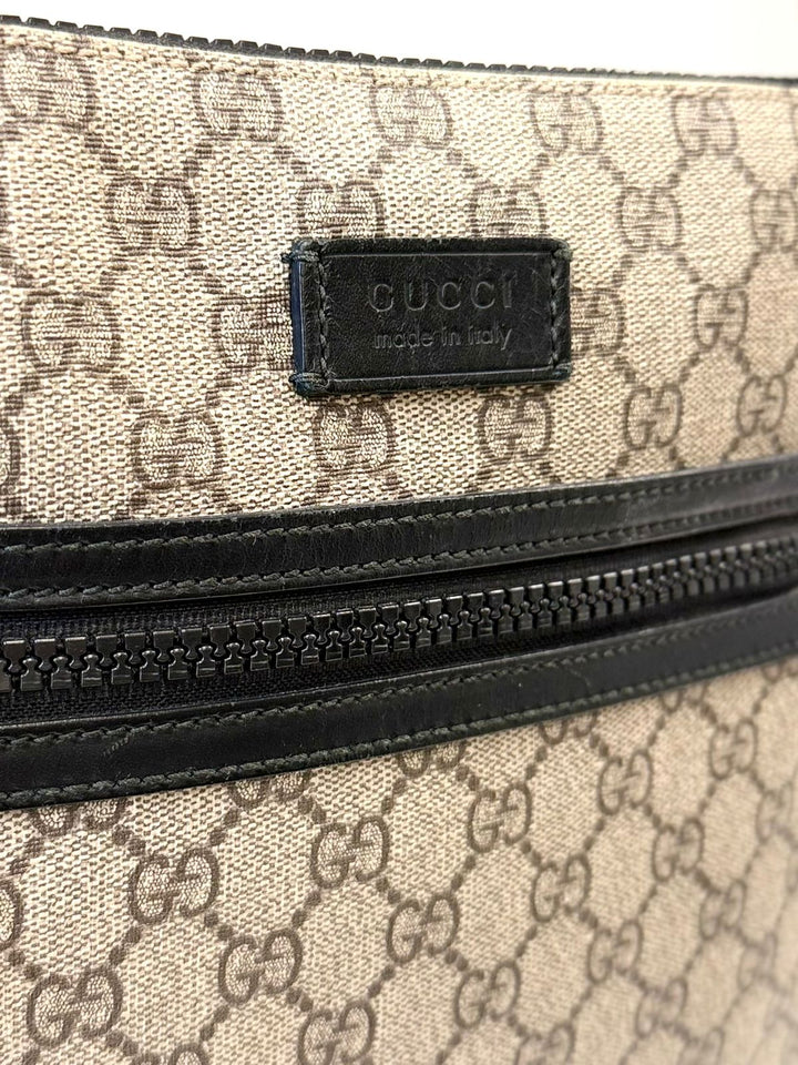 GUCCI GG SUPREME COATED CANVAS FLAT MESSENGER BAG