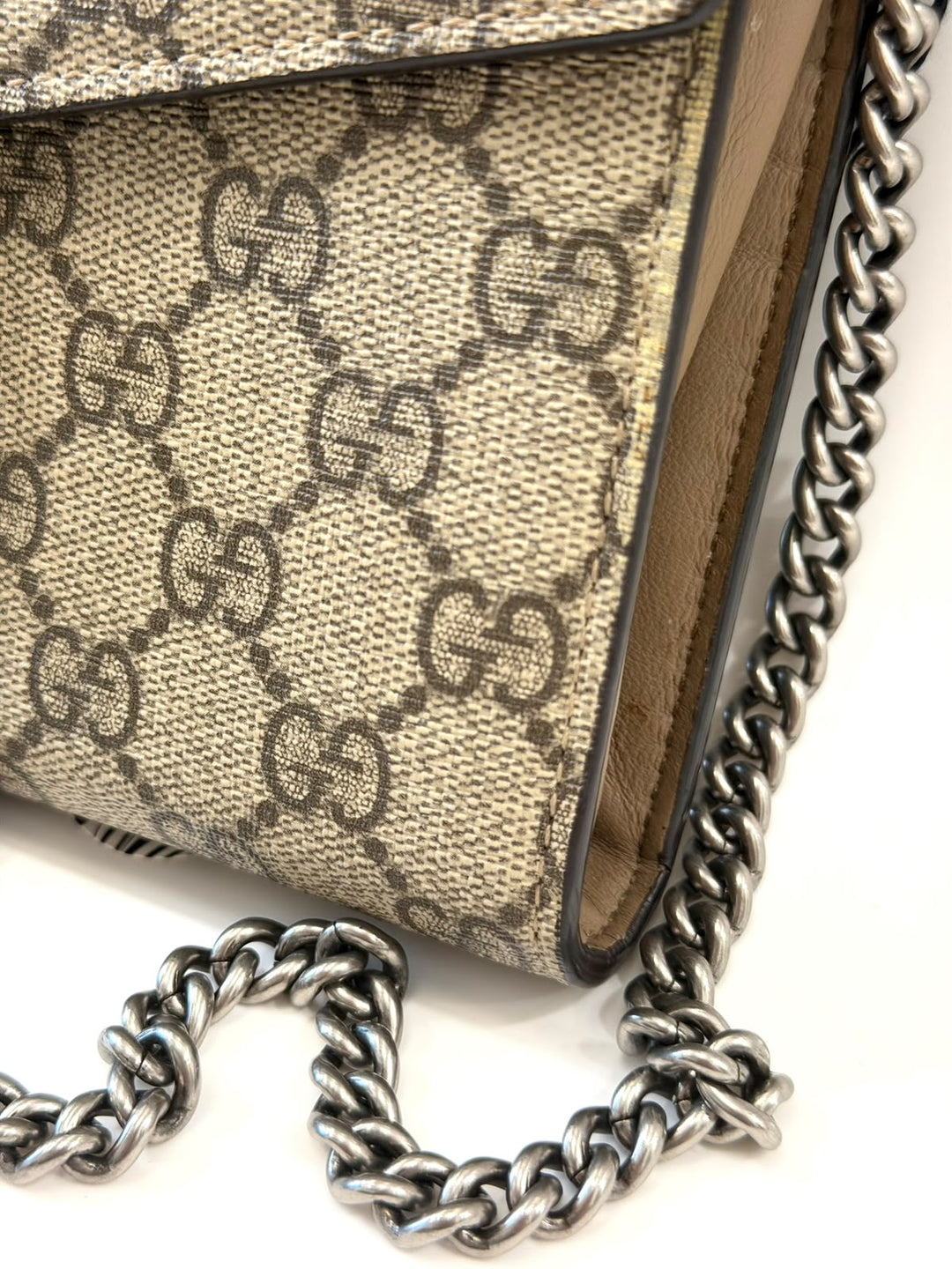 GUCCI GG SUPREME MONOGRAM MINI DIONYSUS CHAIN WALLET