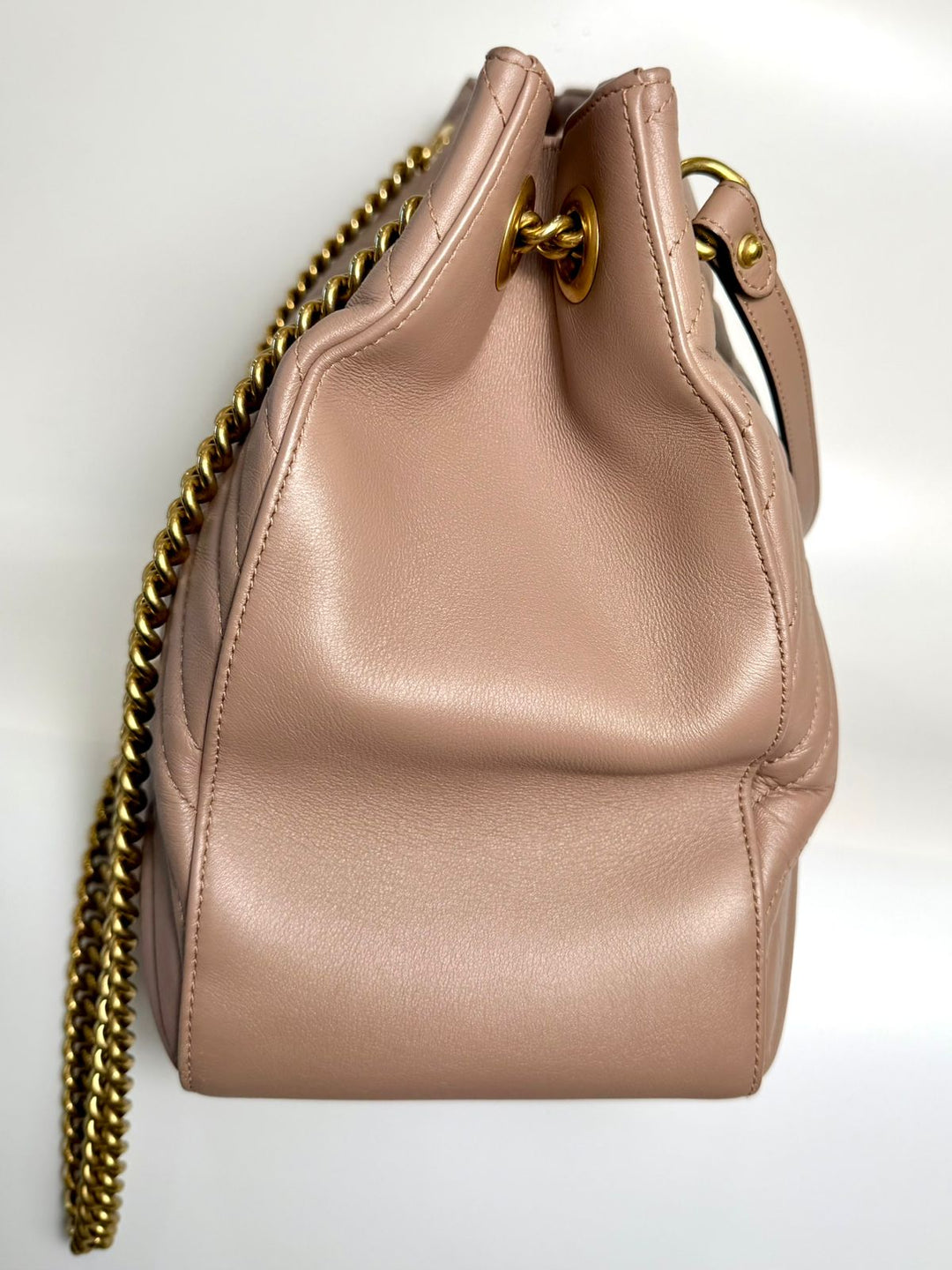 GUCCI GG MARMONT QUILTED MATELASSE CALFSKIN LEATHER SHOULDER BAG