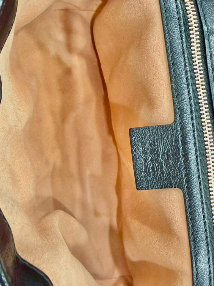 GUCCI MONOGRAM MATELASSE DIAGONAL SMALL GG MARMONT SHOULDER BAG