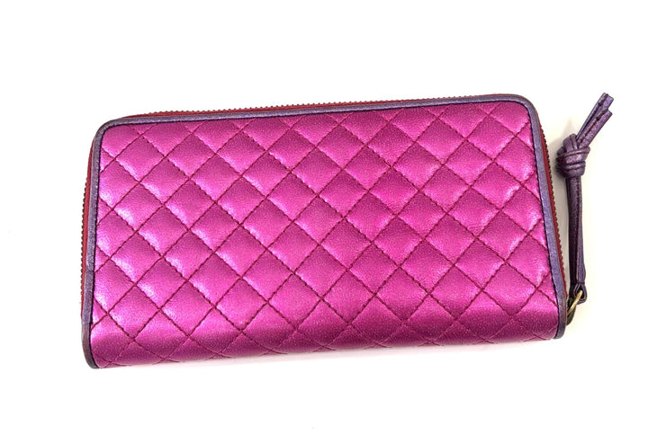 GUCCI LAMINTED NAPPA LEATHER TAPUNTATA ZUMI ZIPPY WALLET
