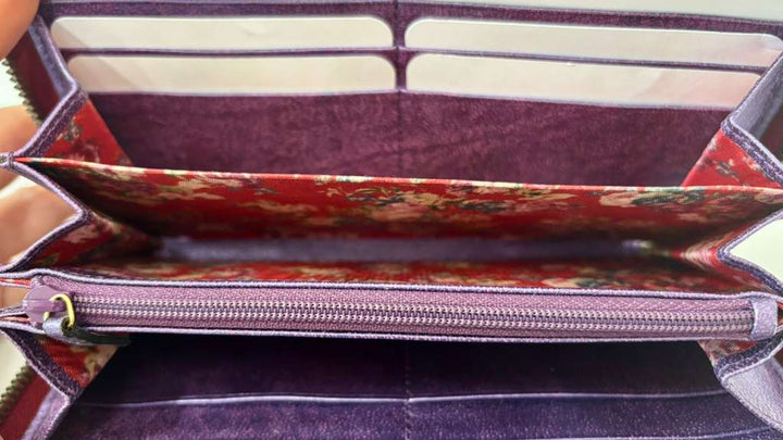 GUCCI LAMINTED NAPPA LEATHER TAPUNTATA ZUMI ZIPPY WALLET