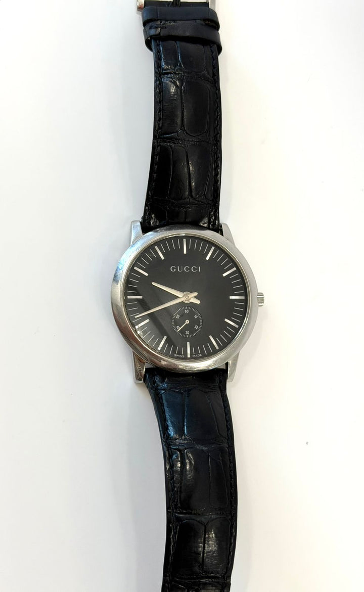 GUCCI OROLOGIO 5600M CROC EMBOSSED LEATHER STRAP WATCH