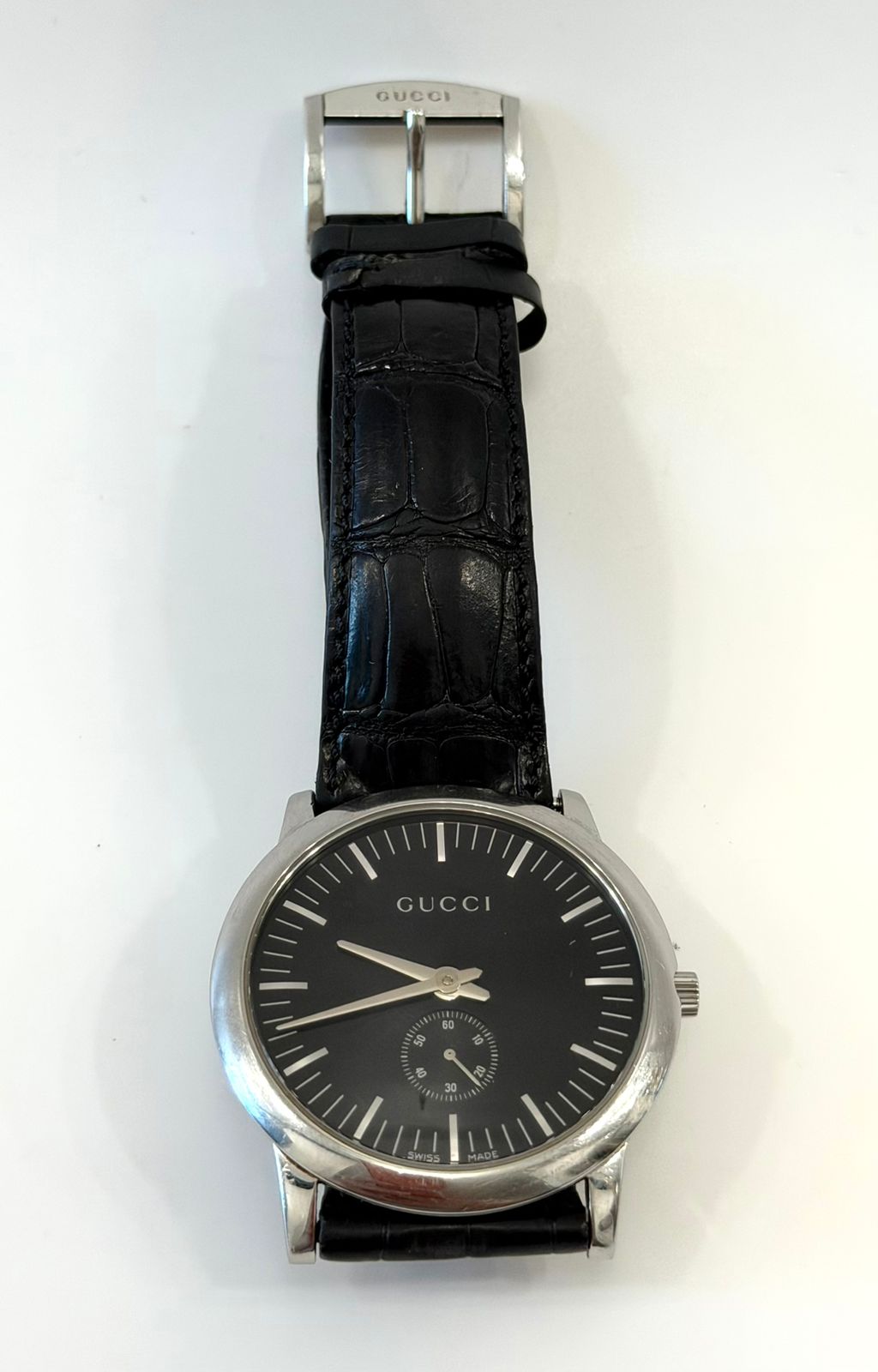 GUCCI OROLOGIO 5600M CROC EMBOSSED LEATHER STRAP WATCH