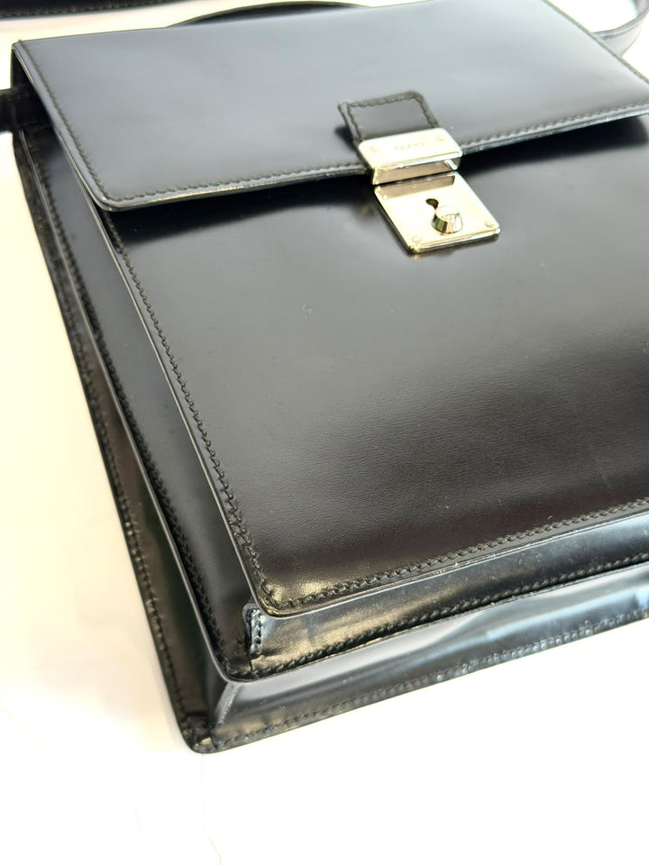 GUCCI PATENT LEATHER SHOULDER BAG