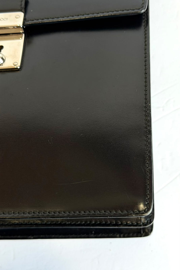 GUCCI PATENT LEATHER SHOULDER BAG