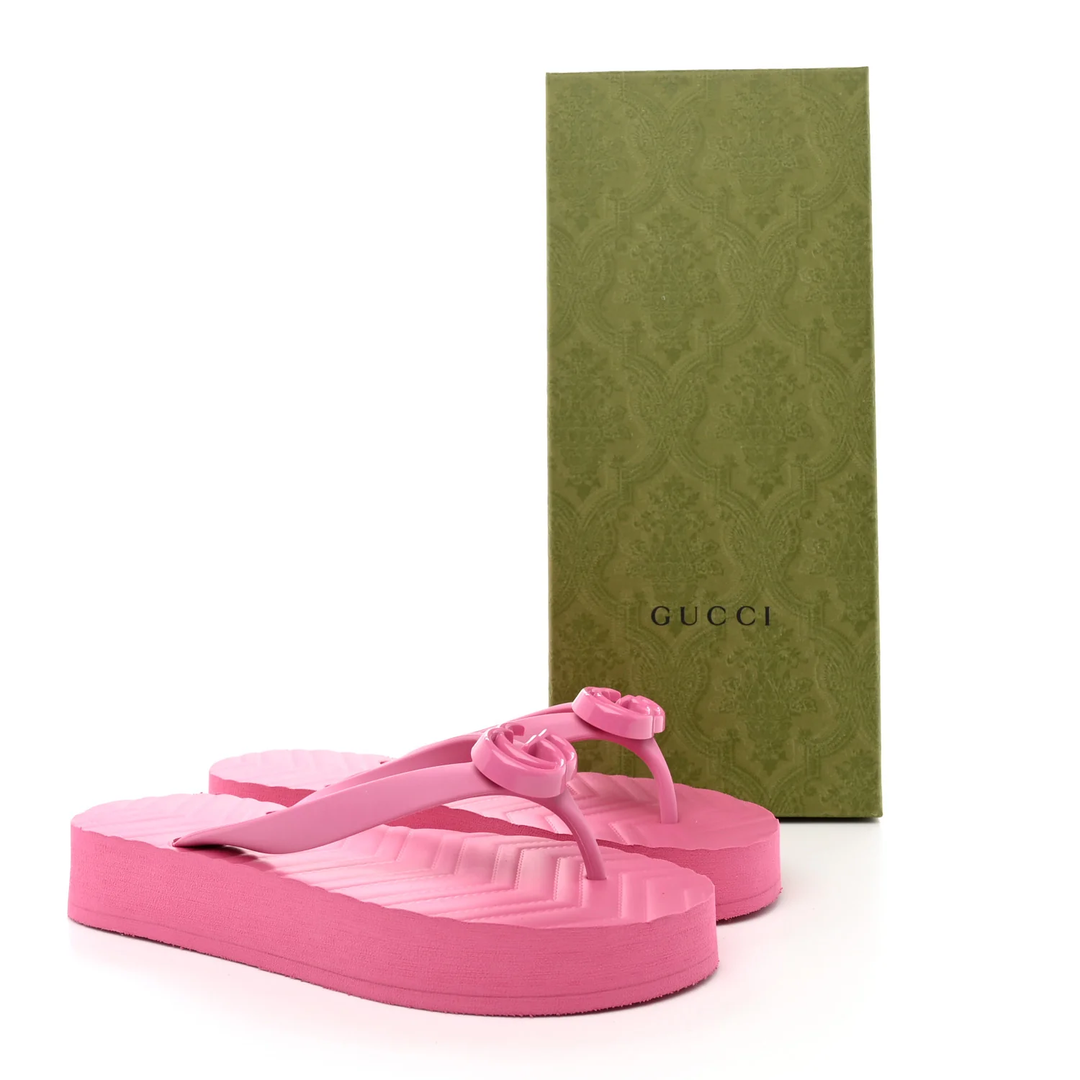 GUCCI GG RUBBER CHEVRON PASCAR PLATFORM MULES