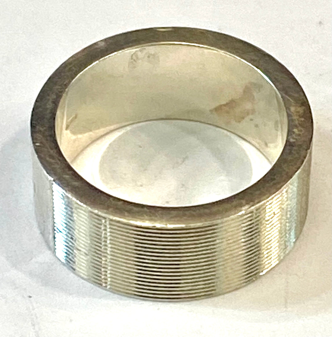 GUCCI STERLING SILVER GUCCI TRADEMARK WIDE BAND RING