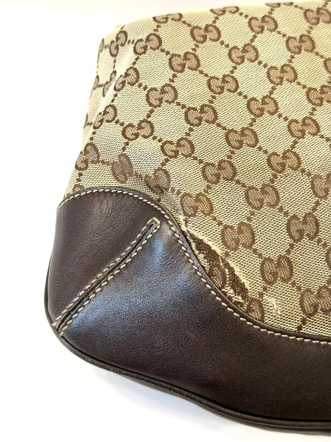 GUCCI VINTAGE GG MONOGRAM PEGGY BAMBOO SHOULDER BAG