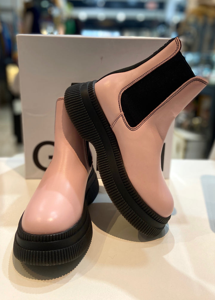 GANNI LEATHER CHELSEA BOOTS