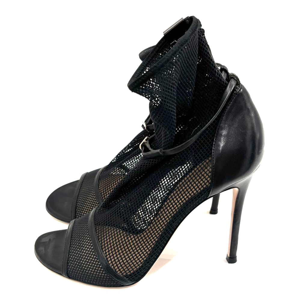 GIANVITO ROSSI IDOL MESH OPEN-TOE 105MM BOOTIES