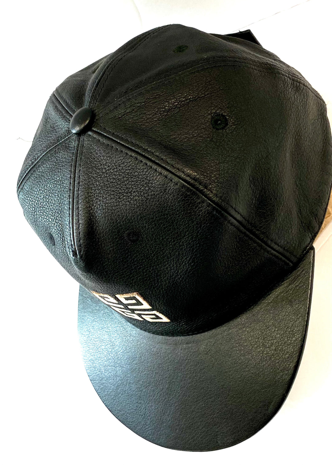 GIVENCHY 4G LOGO EMBROIDERED CALFSKIN LEATHER BASEBALL CAP