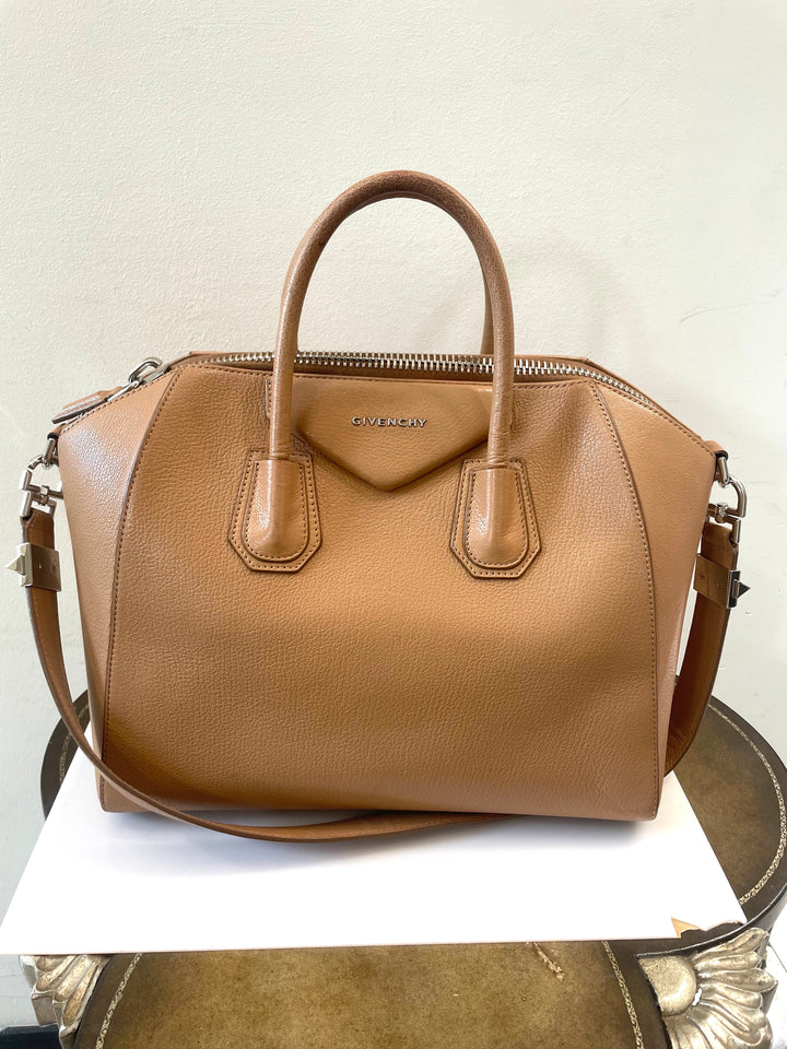 GIVENCHY ANTIGONA LARGE LEATHER SATCHEL BAG