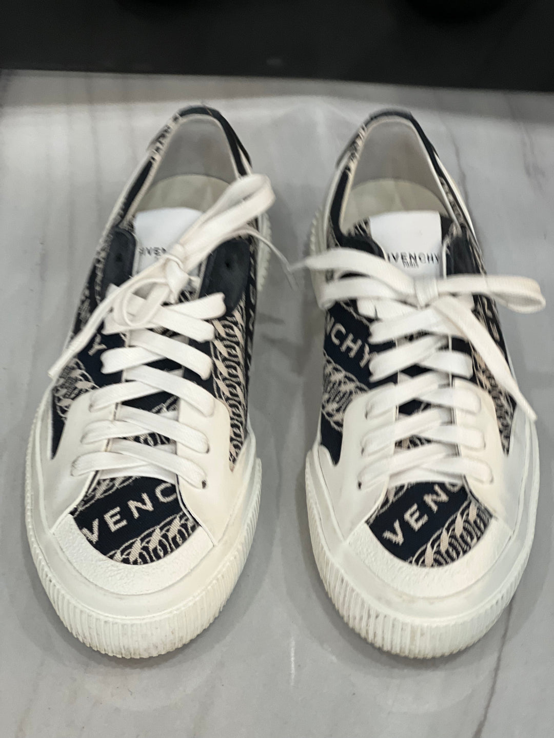 GIVENCHY CHAIN TENNIS LIGHT SNEAKERS