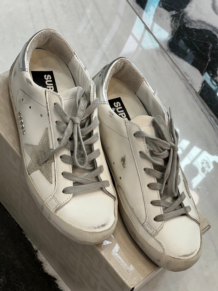 GOLDEN GOOSE SUPERSTAR SNEAKERS