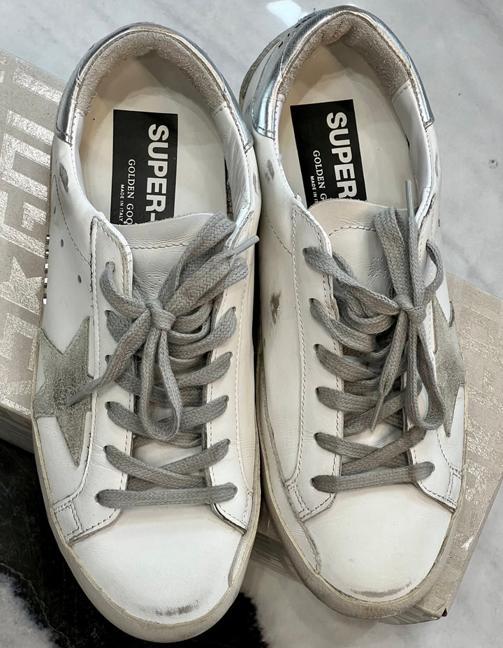 GOLDEN GOOSE SUPERSTAR SNEAKERS
