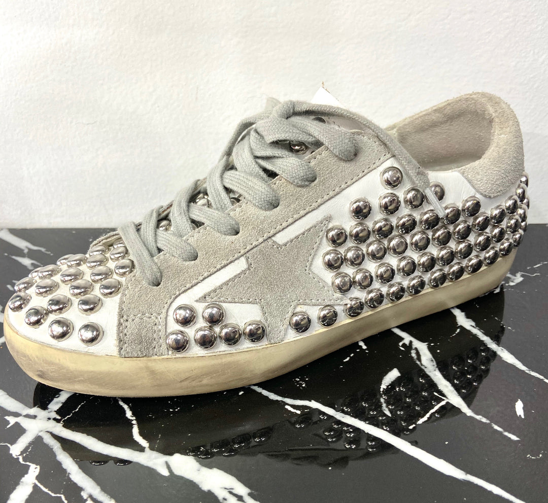 GOLDEN GOOSE STUDDED SUPERSTAR SNEAKERS