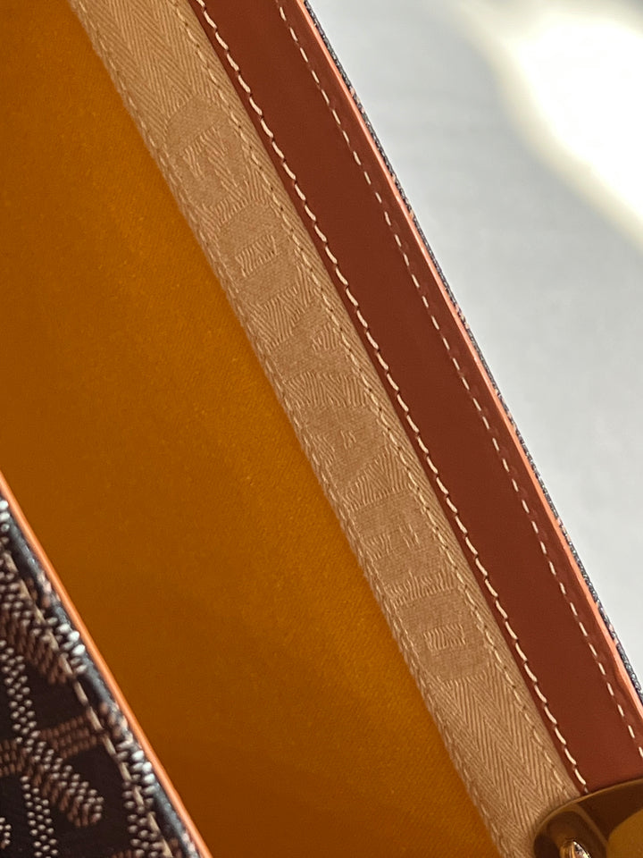 GOYARD SAIGON LEATHER TOP HANDLE HANDBAG MM