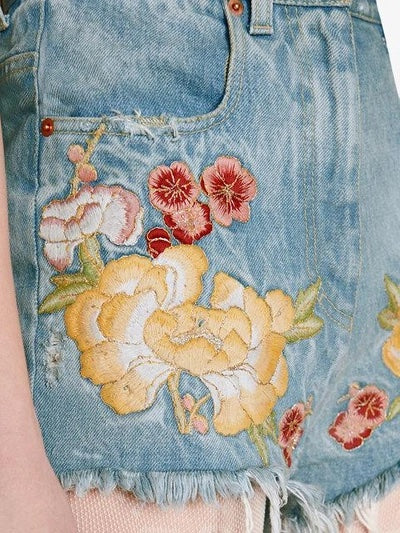 希少品✨GUCCI GG0356 ディアドロップ サイドロゴ　y2k GUCCI EMBROIDERED RAW EDGE DENIM SHORTS – Caroline's Fashion