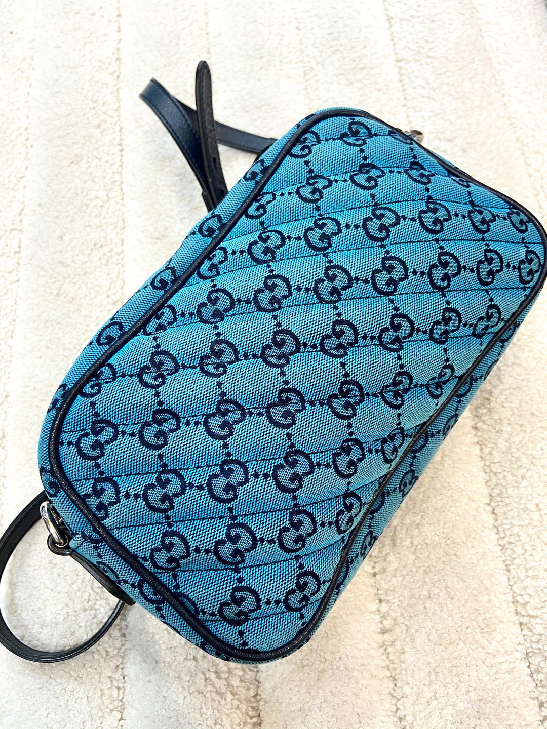 GUCCI GG MARMONT DIAGONAL QUILTED SMALL SHOULDER BAG