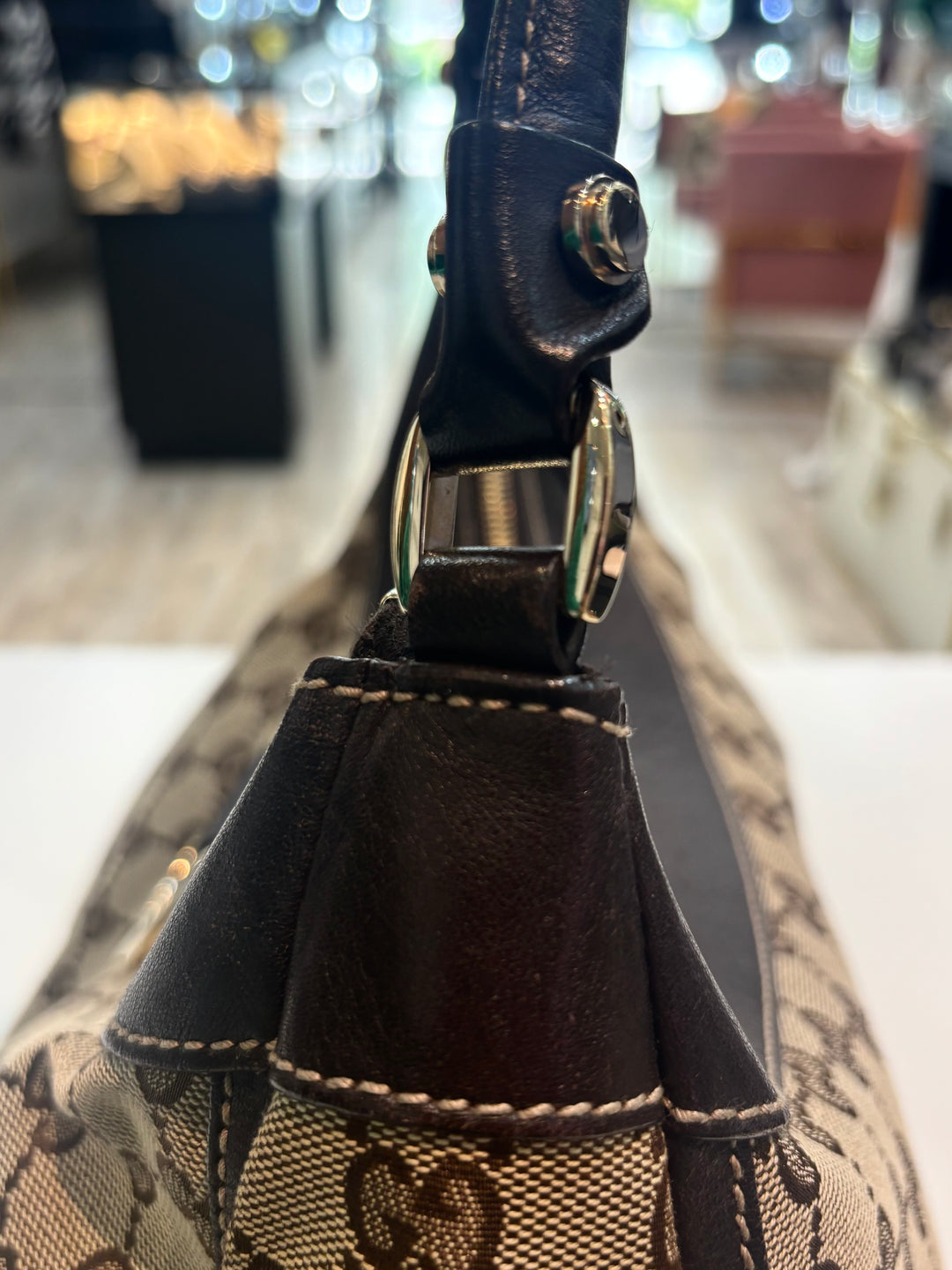 GUCCI GG MONOGRAM ABBEY D-RING SHOULDER BAG