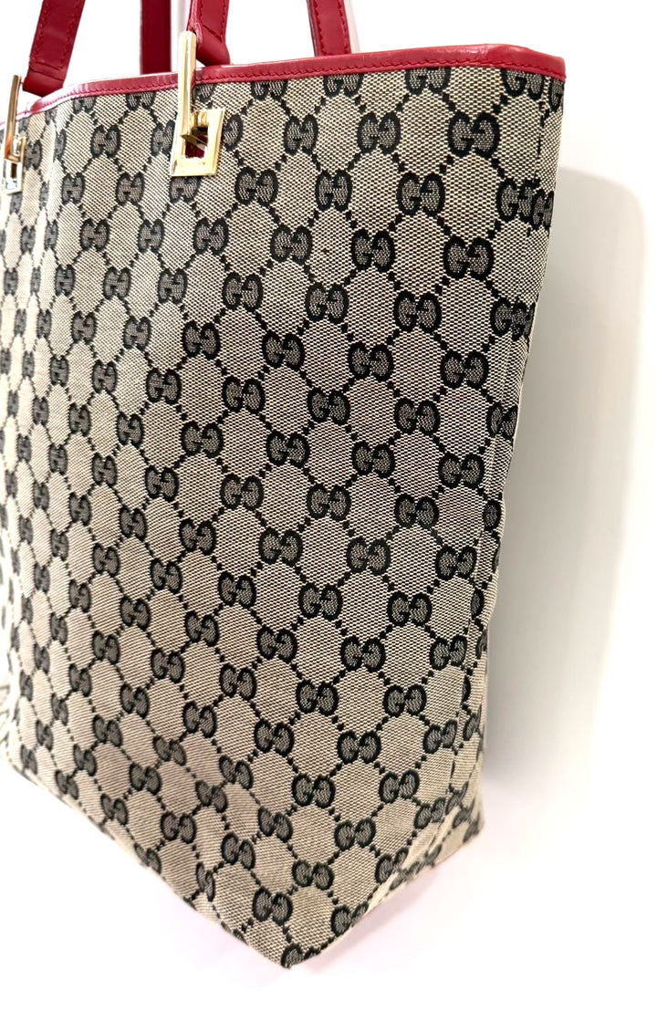GUCCI GG MONOGRAM MEDIUM BUCKET TOTE BAG
