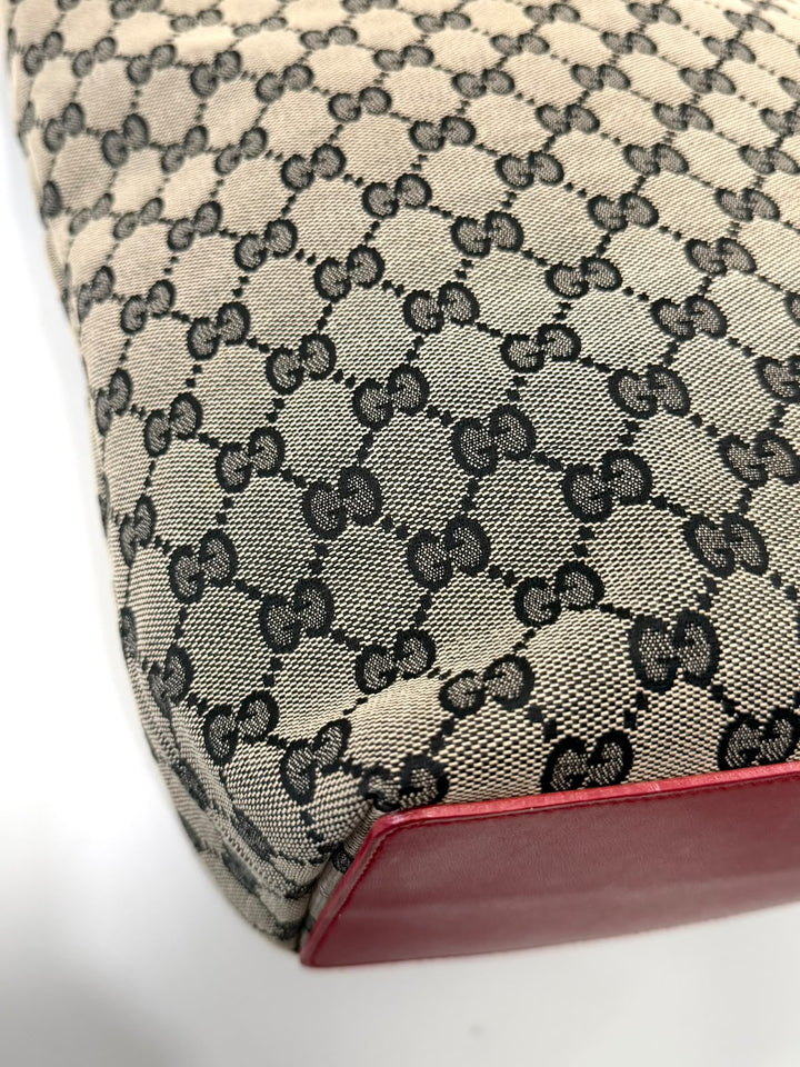 GUCCI GG MONOGRAM MEDIUM BUCKET TOTE BAG