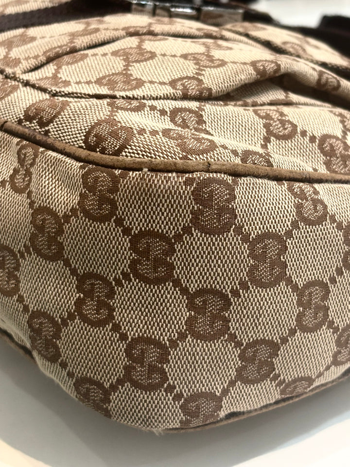 GUCCI GG MONOGRAM VINTAGE MESSENGER BAG