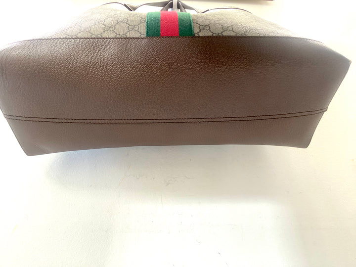 GUCCI GG SUPREME MEDIUM SOFT OPHIDIA TOTE BAG