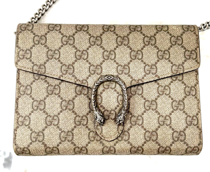 GUCCI GG SUPREME DIONYSUS WALLET ON CHAIN – CHERRY RED LEATHER INTERIOR