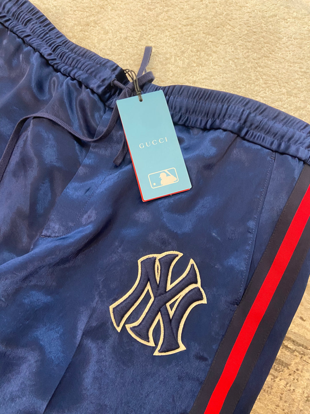 Gucci New York Yankees Sunglasses GUCCI NY YANKEES MEN'S TRACK